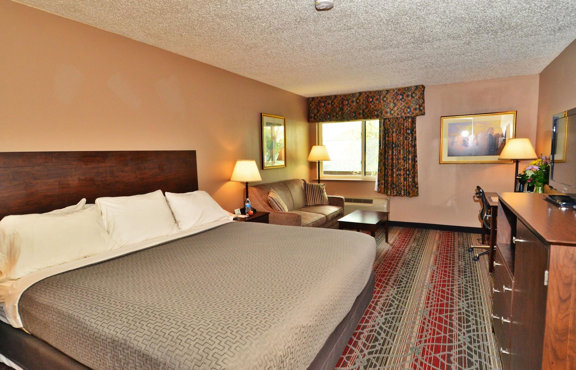 Hotel Western Saranac 3*
