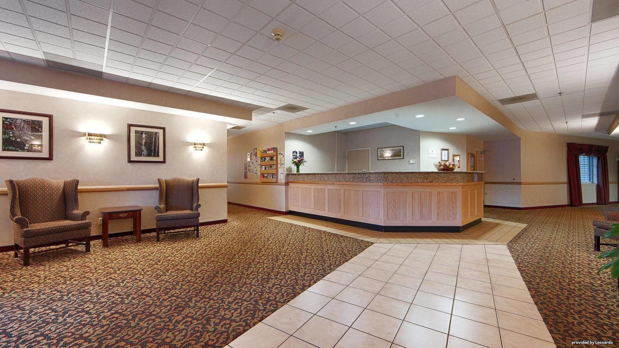 Western Saranac Hotel 3*